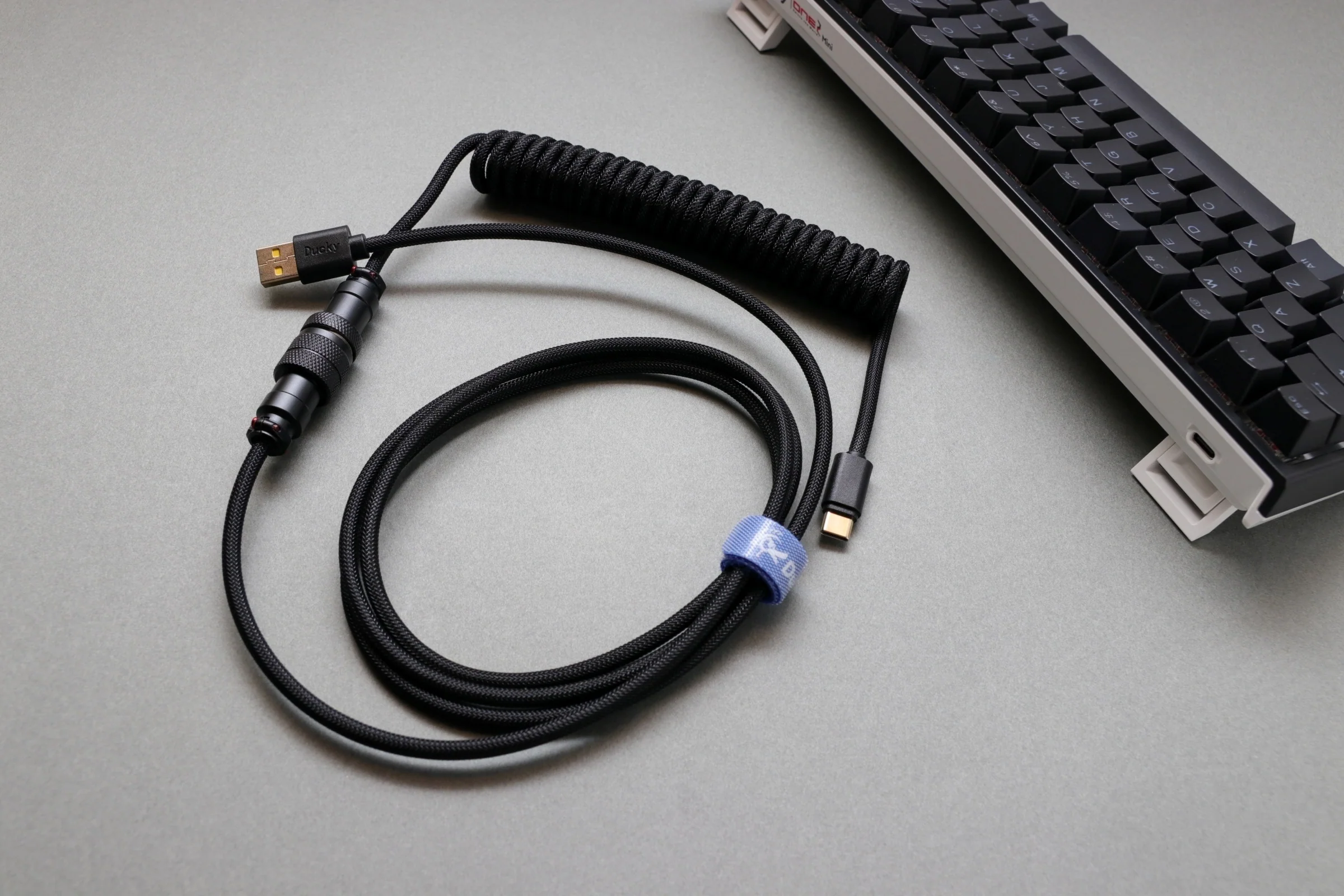 Qwertyqop Store -Qwertyqop Store 19326 5KIW5 Ducky Abyss Black Coiled USB Cable V2