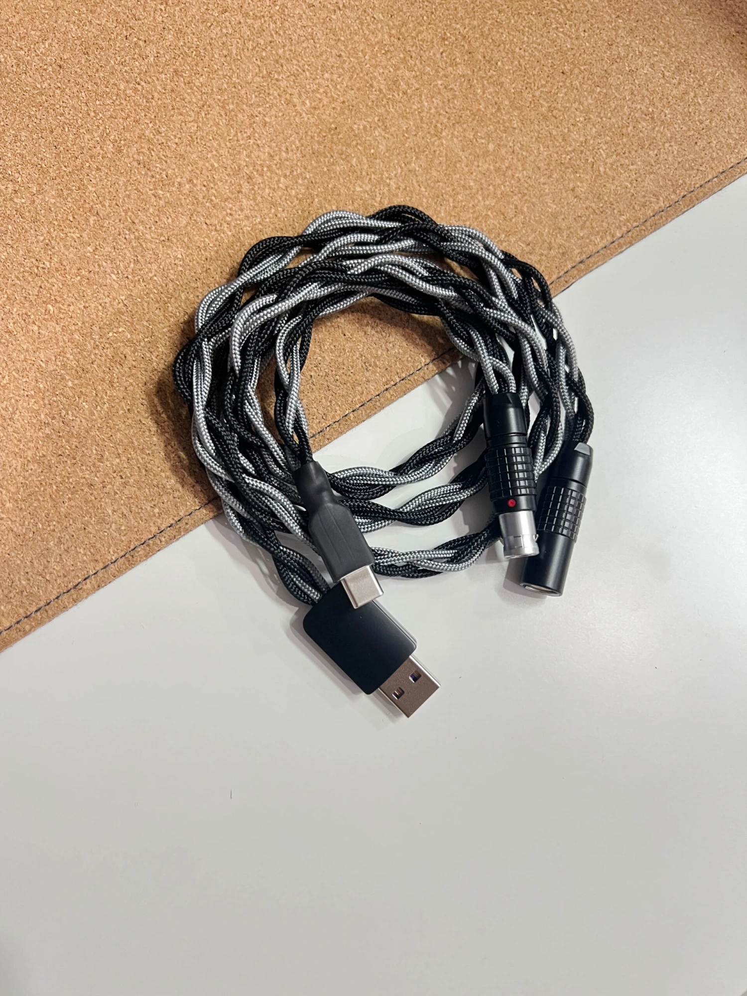 QQ Cables SE 1 QQ Cables SE