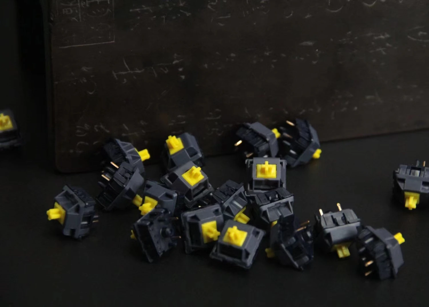 Graphite Gold Switch 2 Graphite Gold Switch - Image 2